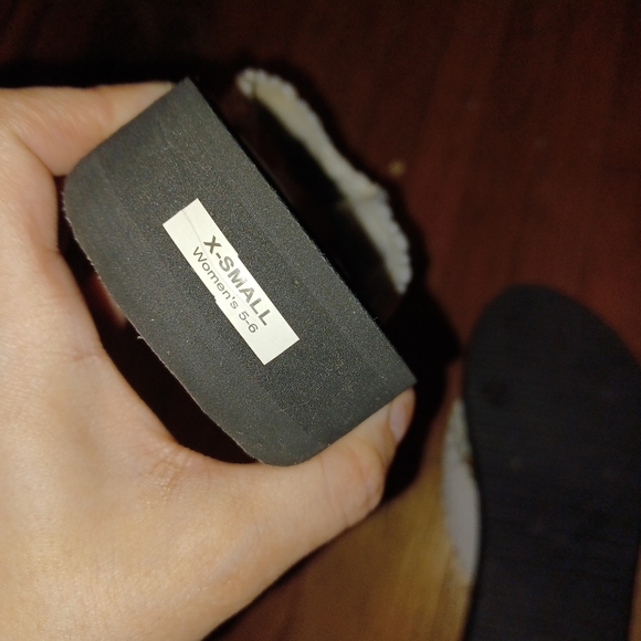 Detroit Lions Wedge Sandals - Picture 3 of 3